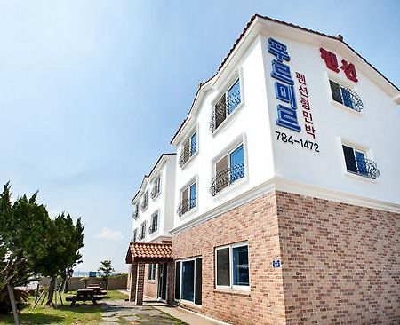 סאוגוויפו Purmir Pension מראה חיצוני תמונה