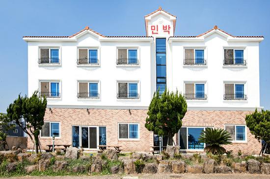 סאוגוויפו Purmir Pension מראה חיצוני תמונה